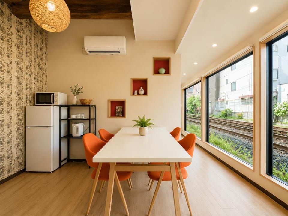 菊 铁道旁的日式Loft町屋 近天下茶屋站 像电影场景一样的大阪民宿 Villa in Osaka
