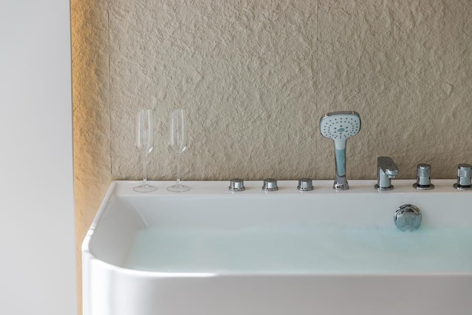 TRÍA Signature Suites by PS Hotel in Tirana County, Albania