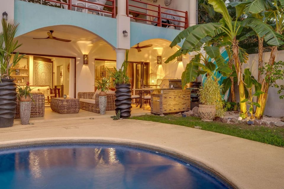 Property building, Swimming pool
