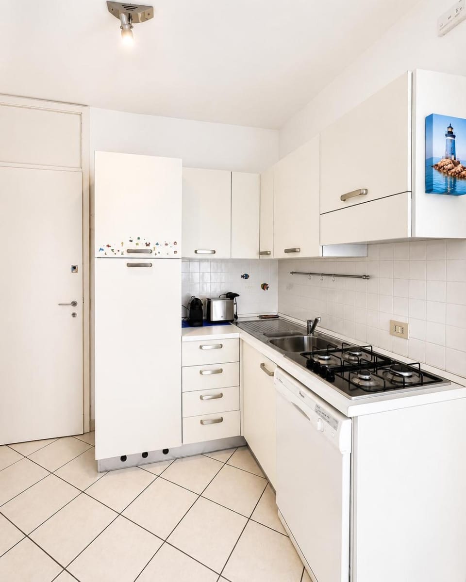 Coffee/tea facilities, kitchen