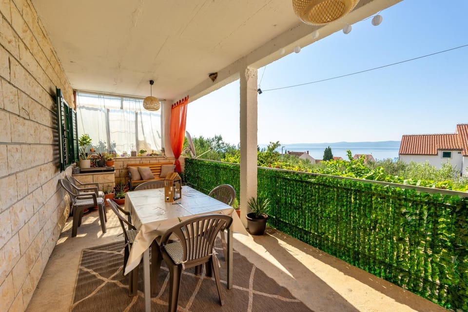 Property building, Balcony/Terrace, City view, Sea view, Sea view