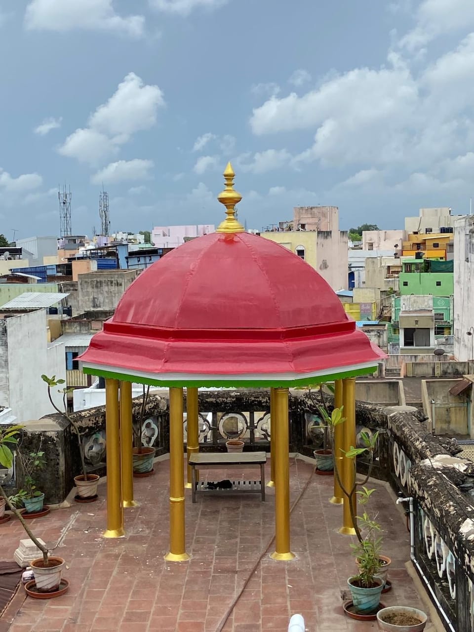 Umbrella Comfy Stays - Kuppu Bed and Breakfast in Madurai
