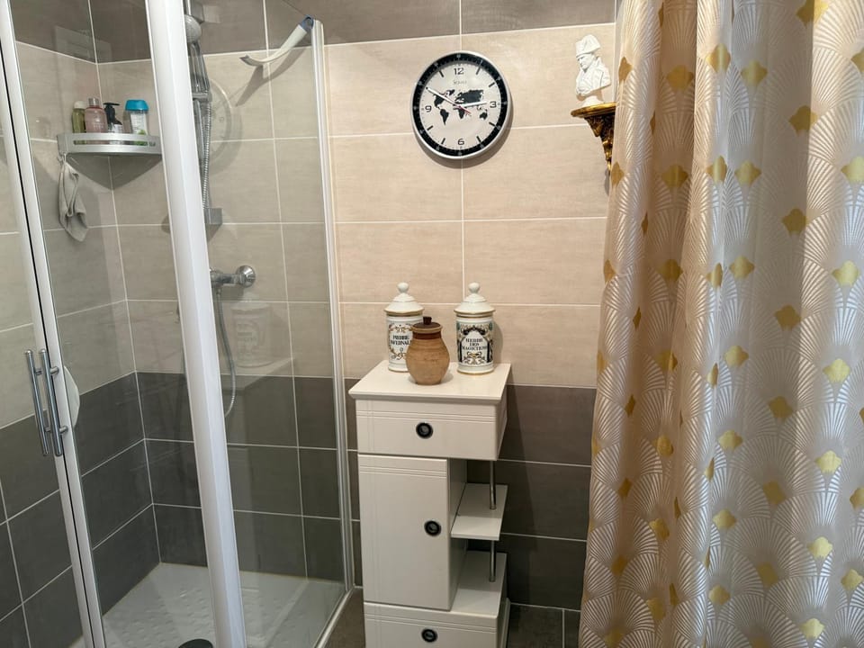 Bel appartement avec piano Apartment in Sainte-Maxime