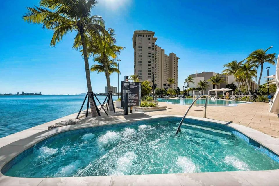 Modern Miami Getaway Near Design District & Beach Apartment in Miami Shores