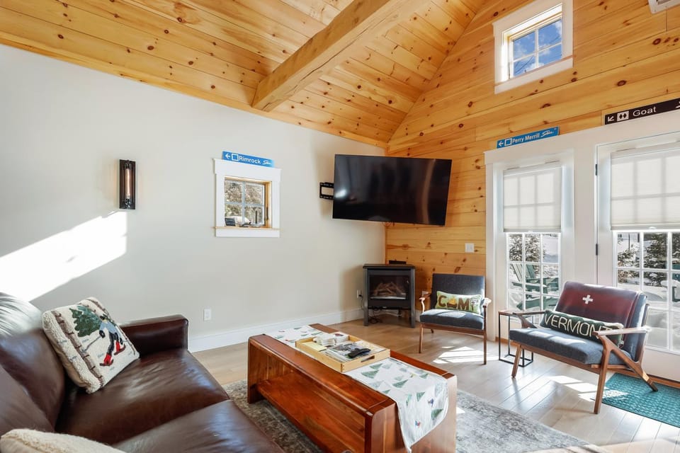 Maple Chalet House in Morrisville