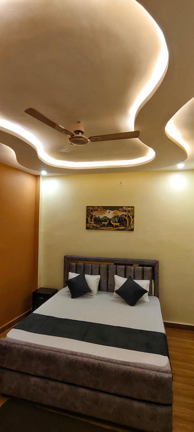 THE RAM LALA STAy Vacation rental in Uttar Pradesh