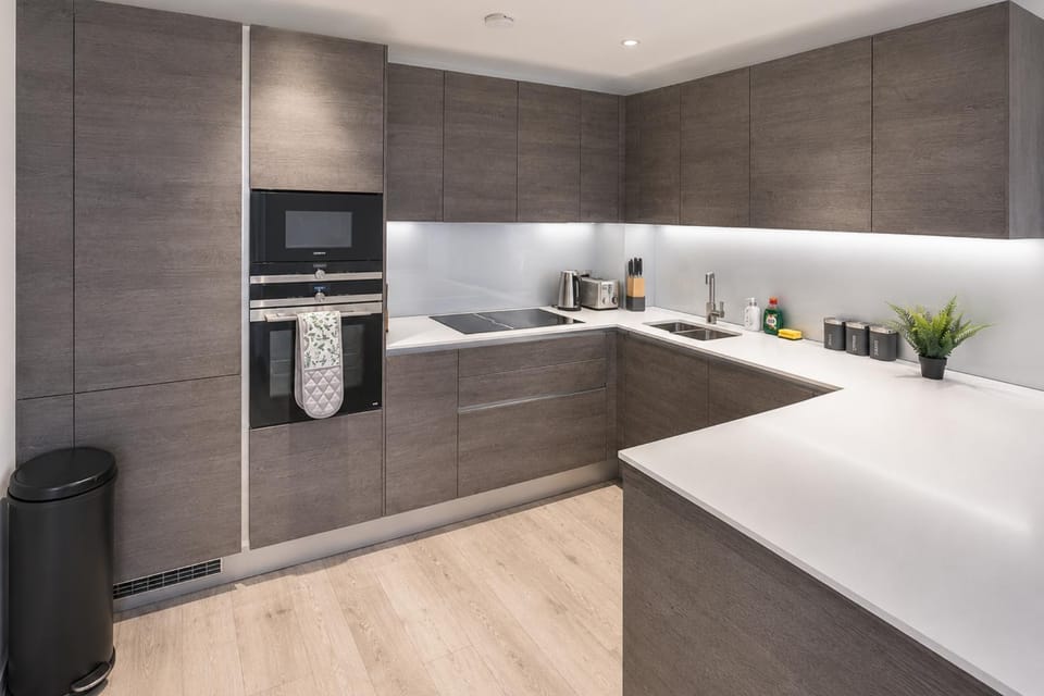 heating, internet, microwave, oven, stove, toaster, kitchen