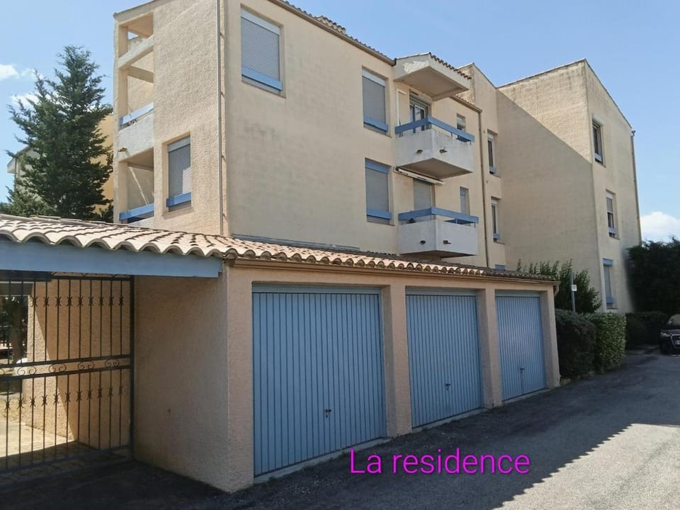 La Perle Rare Your Host Helper Apartment in Narbonne