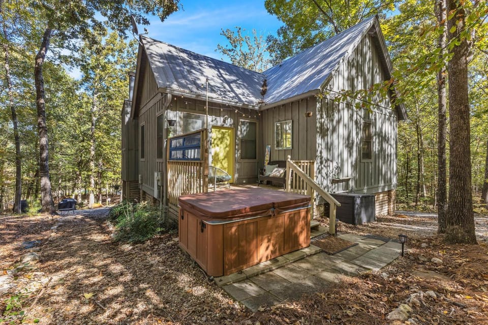 Eagle's Treehouse House in Lake Martin