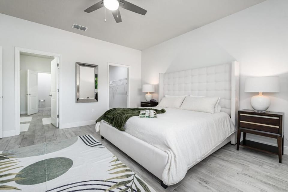 Retreat at Palm Bay Pool Home House in Palm Bay