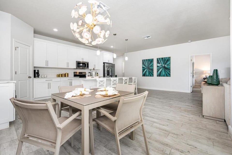 Retreat at Palm Bay Pool Home House in Palm Bay