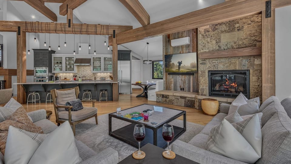 TV and multimedia, Seating area, fireplace, furniture, air conditioner