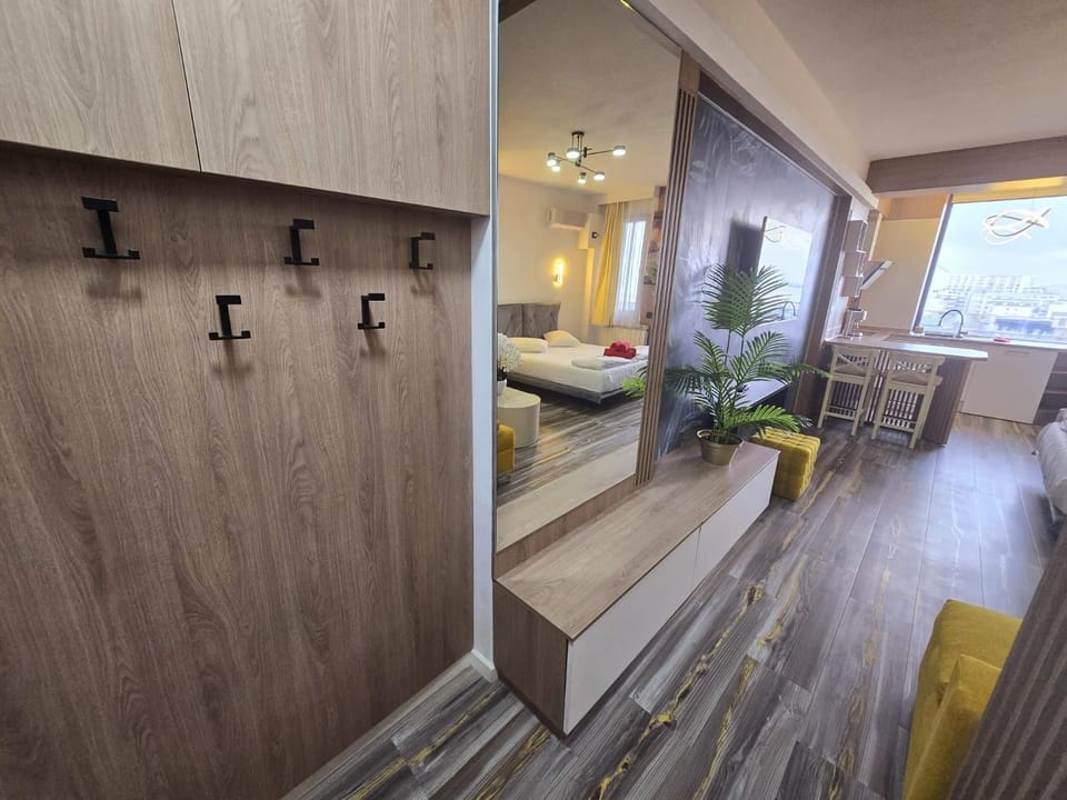 Gorgeous Sea View Studio - Azimuth Beach Stefan Promenada Apartment in Constanța County