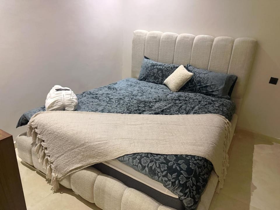 Appart neuf résidence luxe accès plage et piscines Apartment in Casablanca-Settat
