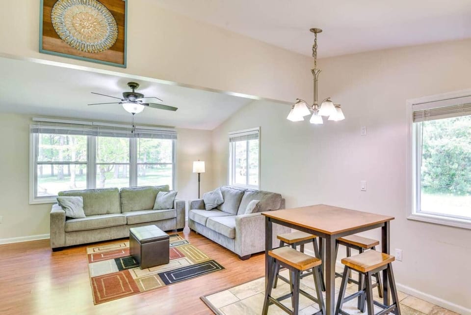 Cozy Home Mins from Lake/Dunes House in Sawyer