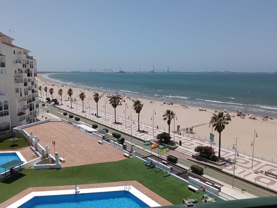 Pool view, Swimming pool
