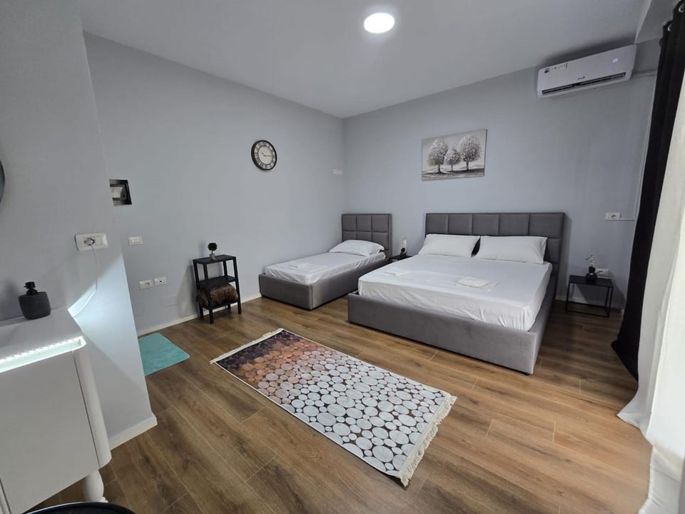 Erik Apartments Apartment in Vlorë