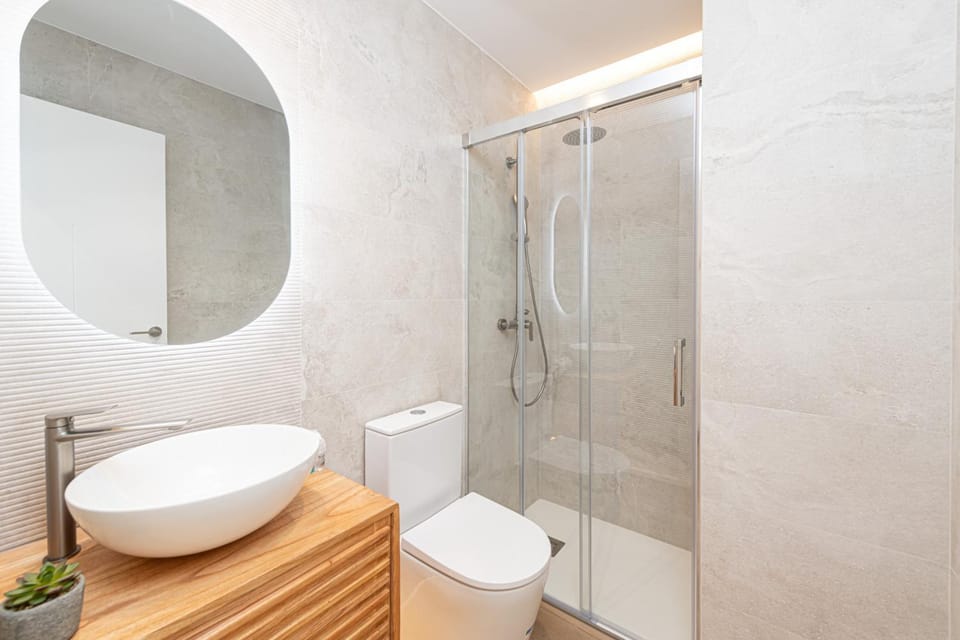 Shower, Bathroom