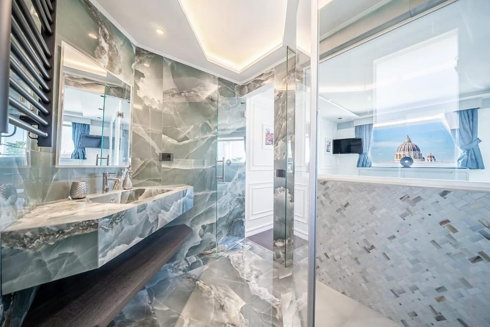 Shower, Bathroom, towels