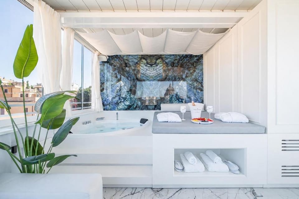 Hot Tub, Bath, towels