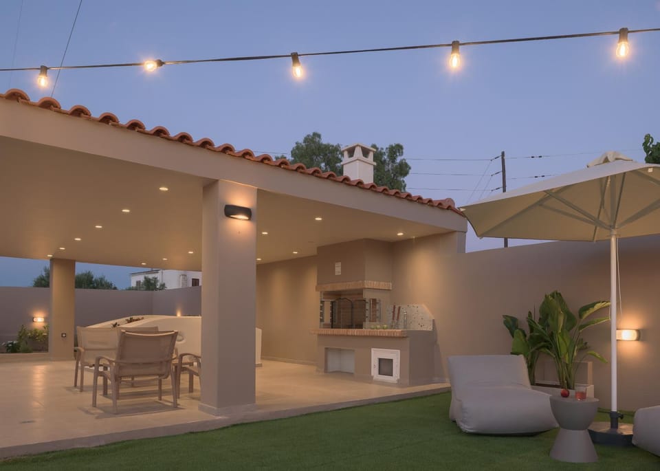 Patio, BBQ facilities, Dining area