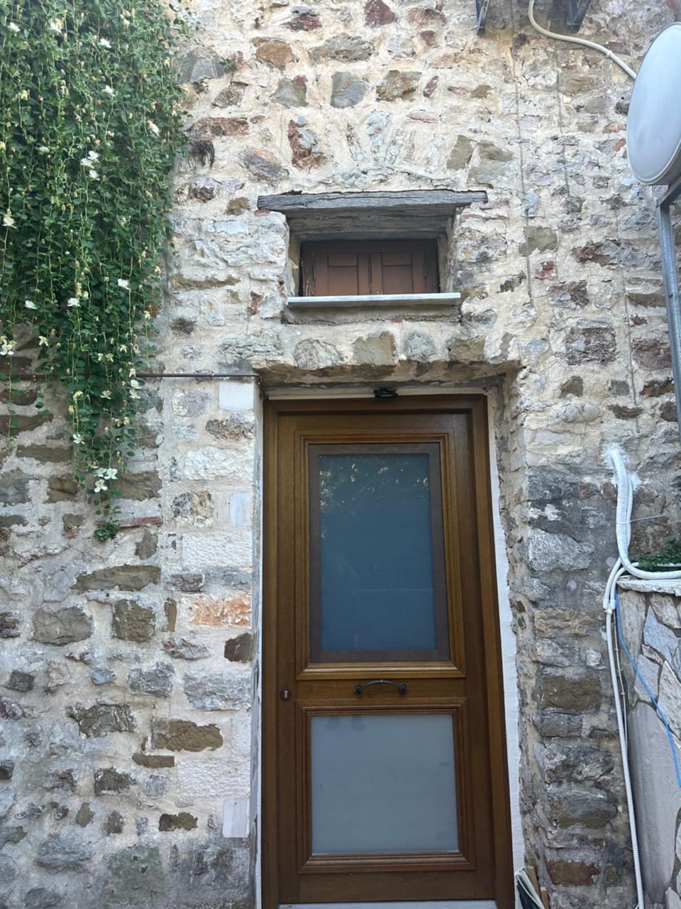 Nia The Yard House in Peloponnese, Western Greece and the Ionian