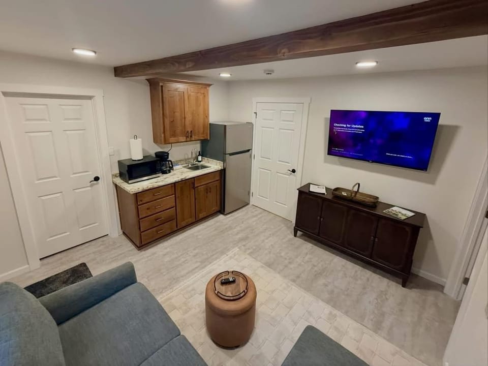 2 Room Suite with Kitchenette House in Grants Pass