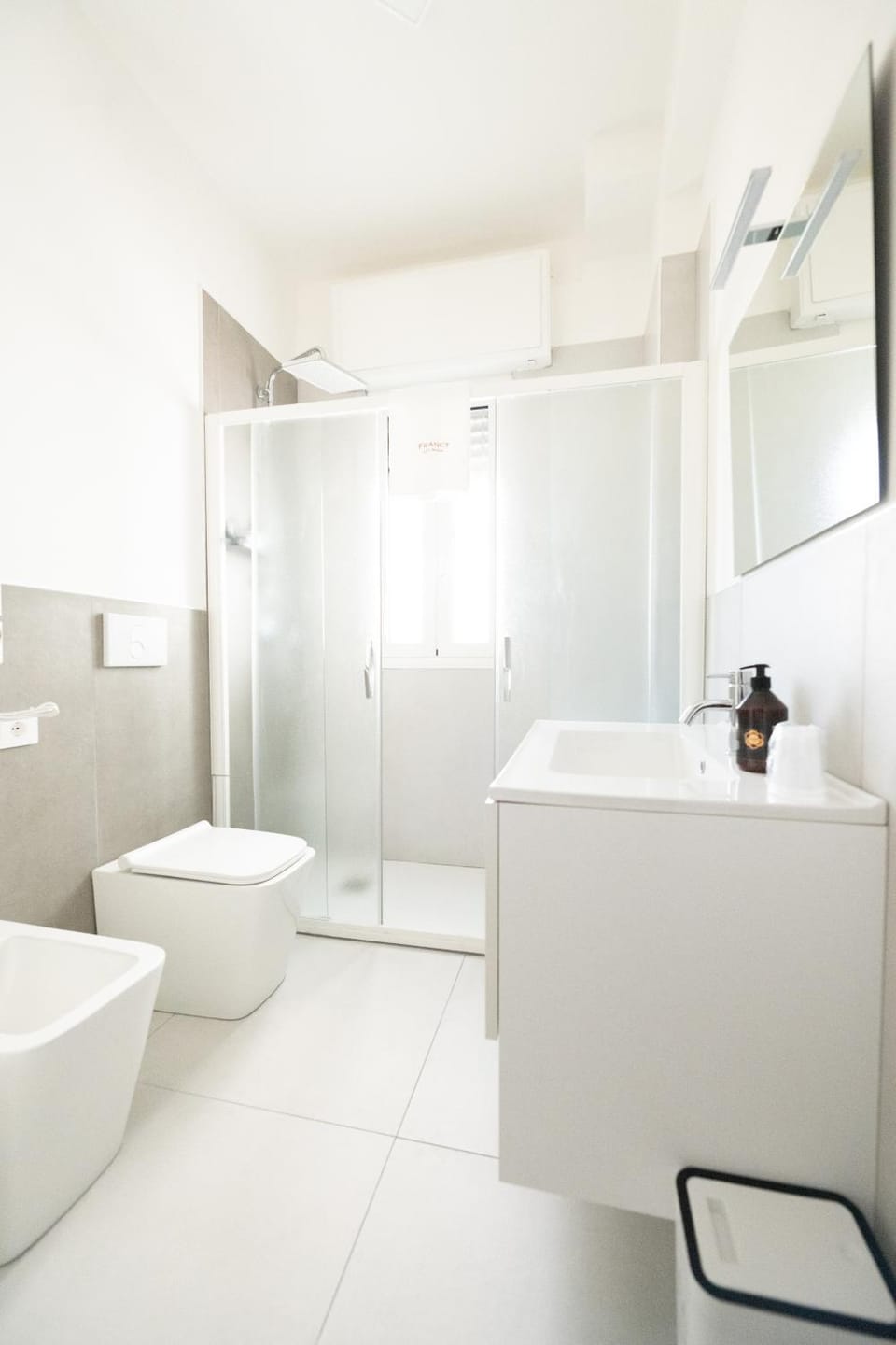 Shower, Bathroom, bidet