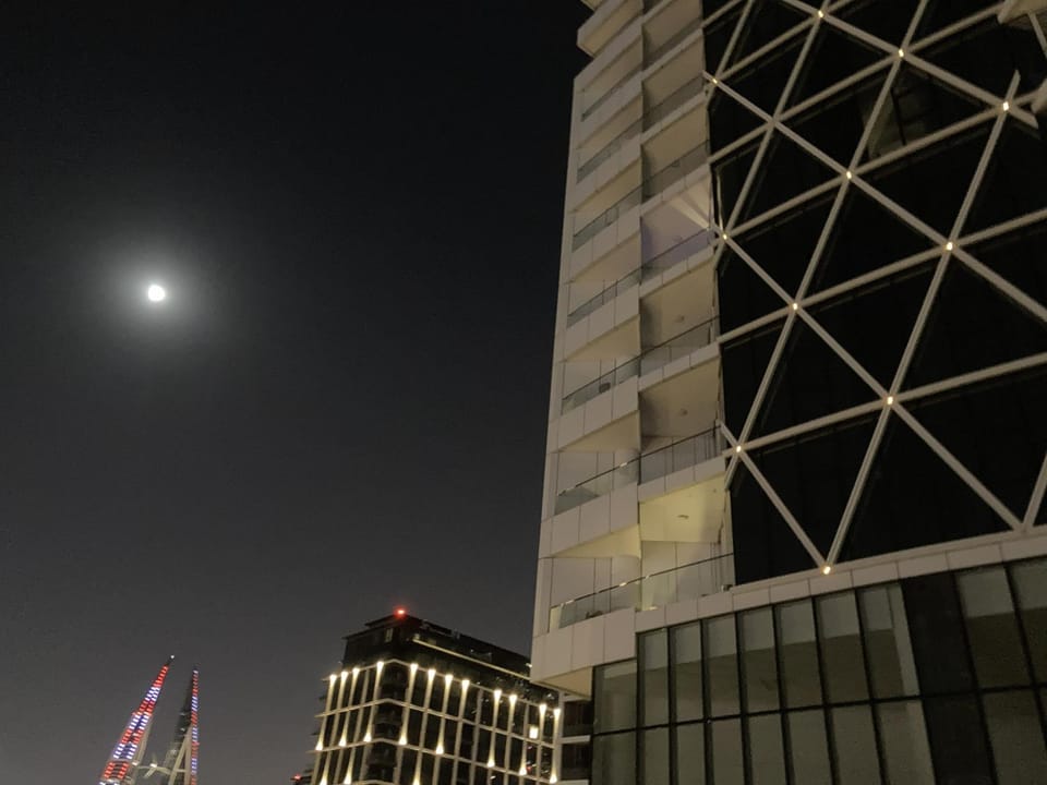 Luxury Escape in The Heart of Bahrain Bay Apartment in Manama