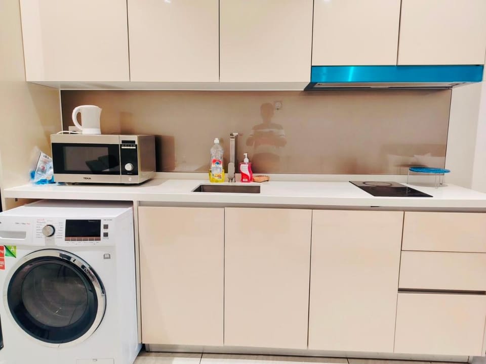 Kitchen or kitchenette, kitchen
