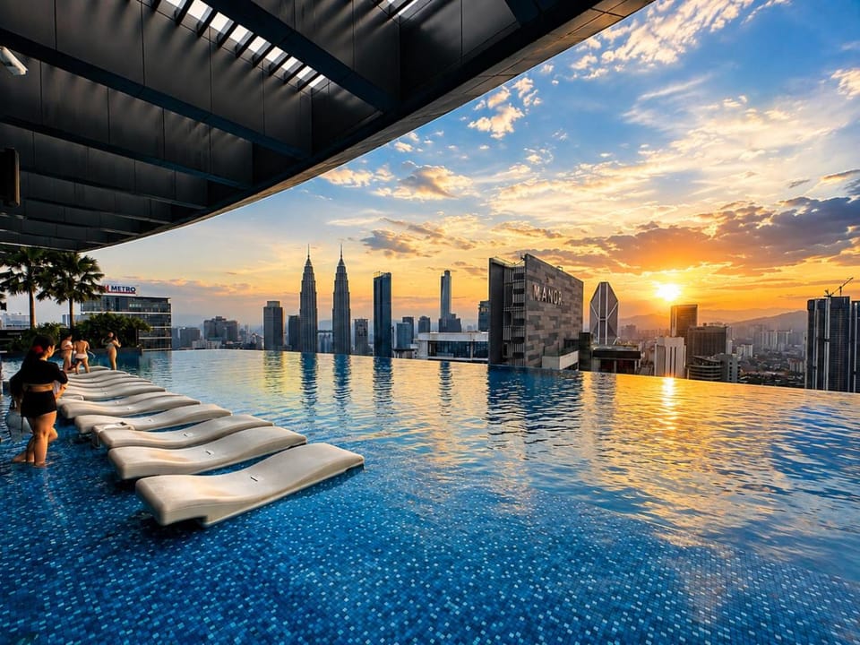 Day, Natural landscape, City view, Pool view, Swimming pool, Swimming pool, Sunrise, Sunset, sunbed