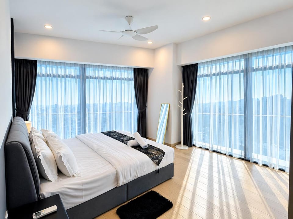Bed, View (from property/room), Photo of the whole room, Bedroom, towels