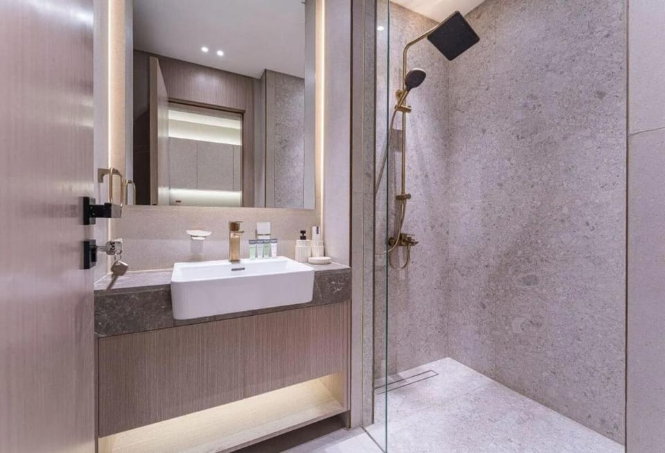 Boutique Studio With Pool, Gym And Fast WiFi Apartment in Dubai