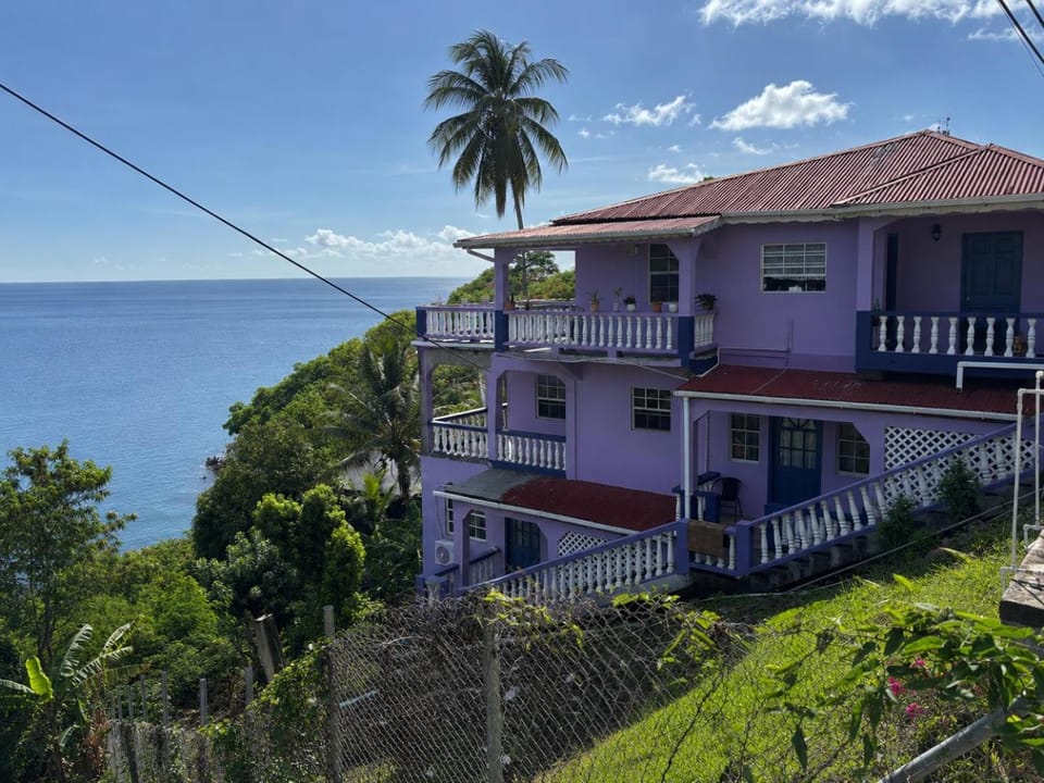 Property building, Day, Natural landscape, Sea view, Sea view, Street view