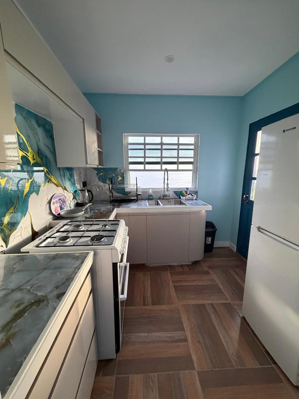 Kitchen or kitchenette, oven, stove, kitchen