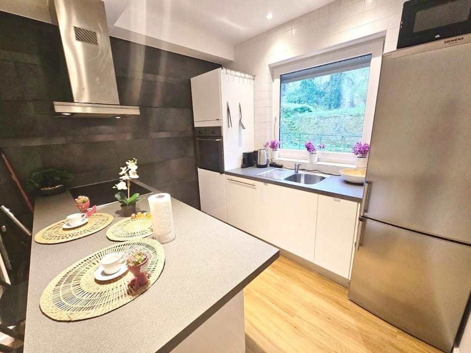 Functionnal 2BR Flat w free parking Apartment in Luxembourg