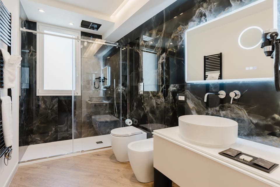 Shower, Bathroom, heating