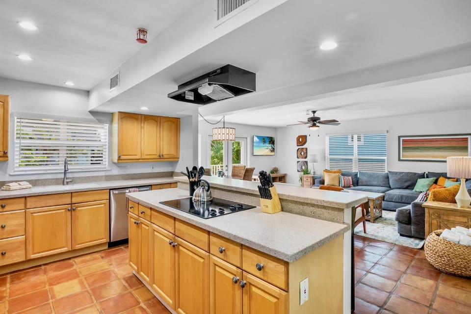 Midnight Gulf Resort House in Bradenton Beach