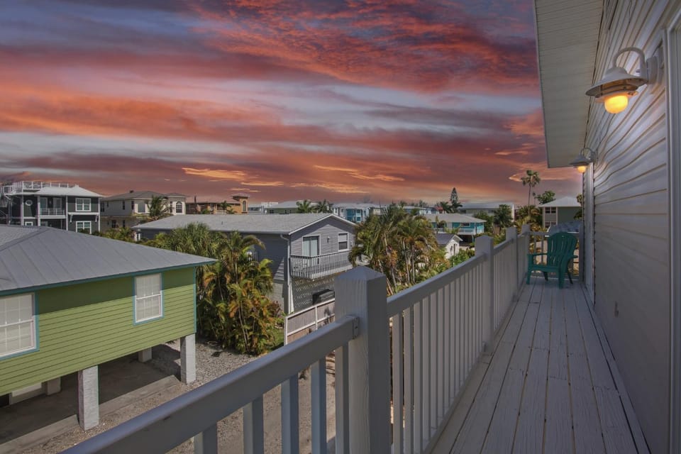 Neighbourhood, View (from property/room), Balcony/Terrace, Sunset