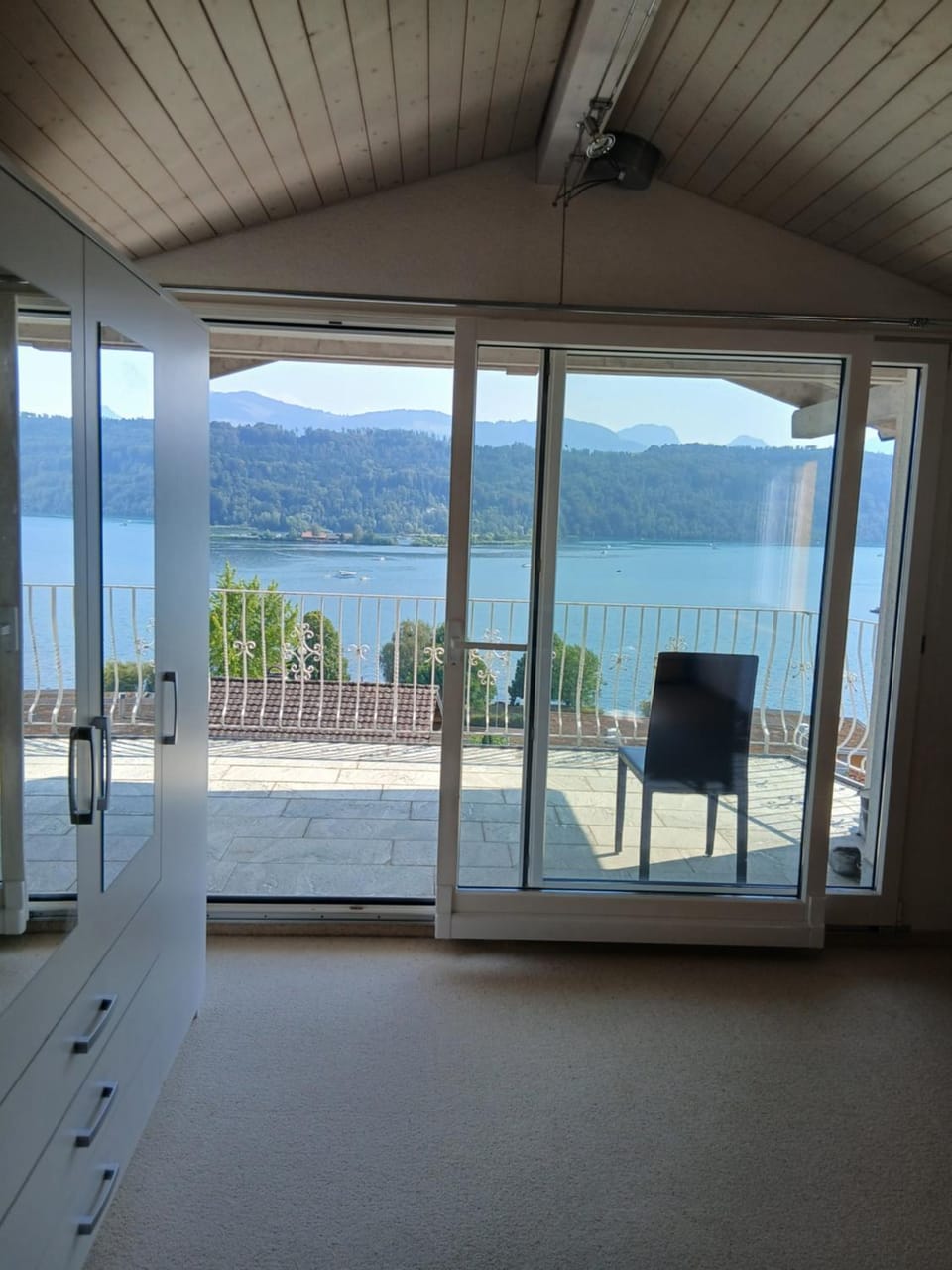 Day, Natural landscape, TV and multimedia, View (from property/room), Balcony/Terrace, Lake view, Mountain view, Sea view