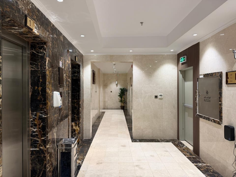 elevator
