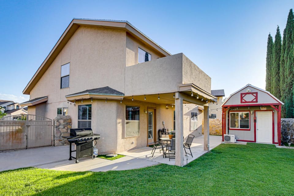 East El Paso Family Home w/ Backyard Haven House in El Paso