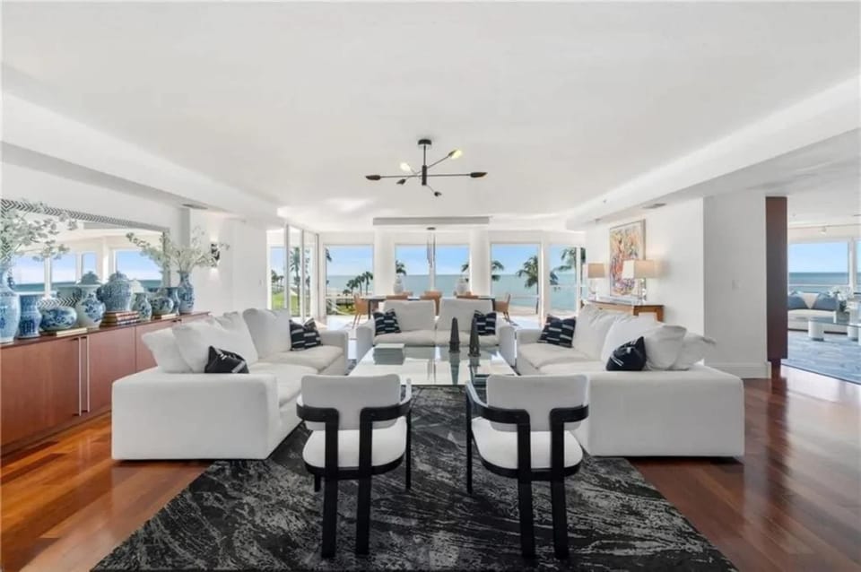 Mahogany Shores Heaven Apartment in Naples