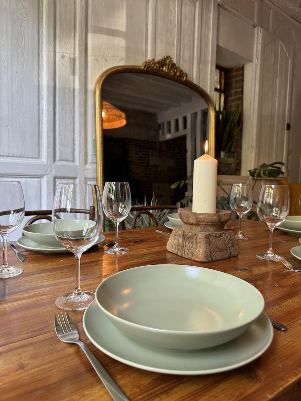 Dining area, Food