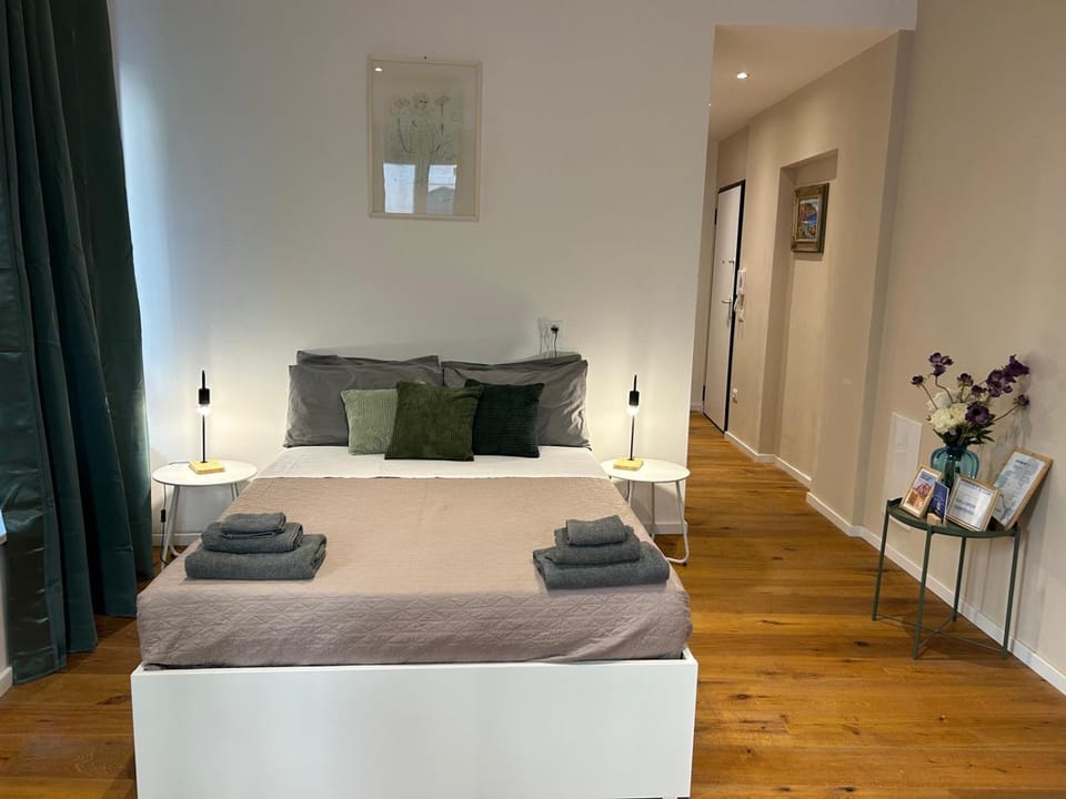 Guesthouse Sapri Second Floor No Lift Bed and Breakfast in La Spezia