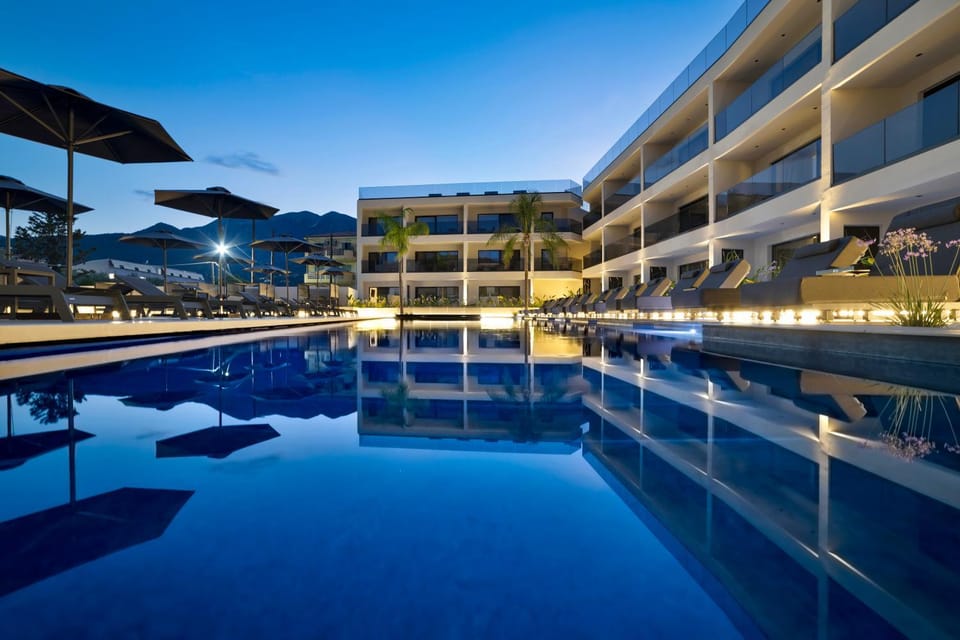 Mountain view, Swimming pool, Swimming pool