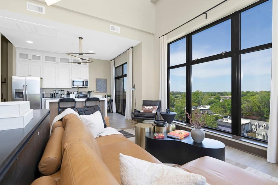 View (from property/room), Kitchen or kitchenette, Living room