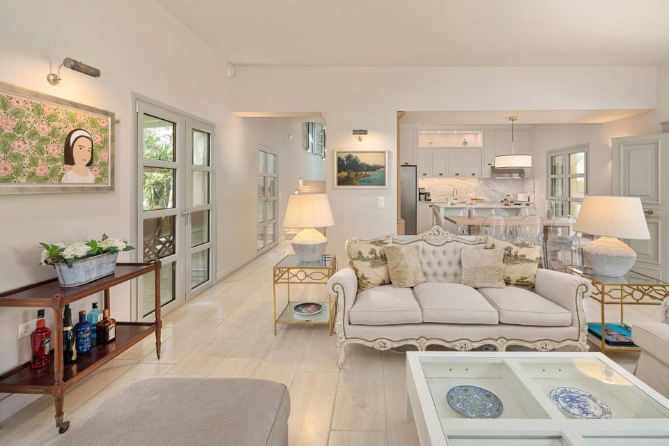 Living room, Seating area, Garden view, kitchen