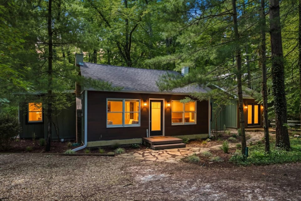 Property building, Natural landscape, Garden