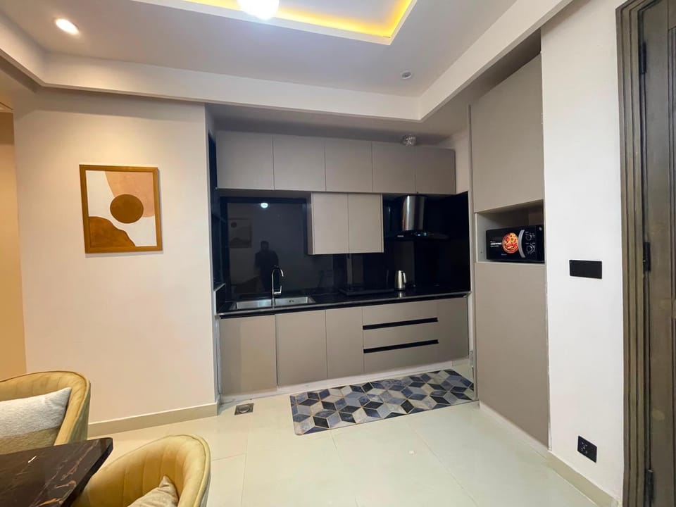 TV and multimedia, Kitchen or kitchenette, minibar, wardrobe